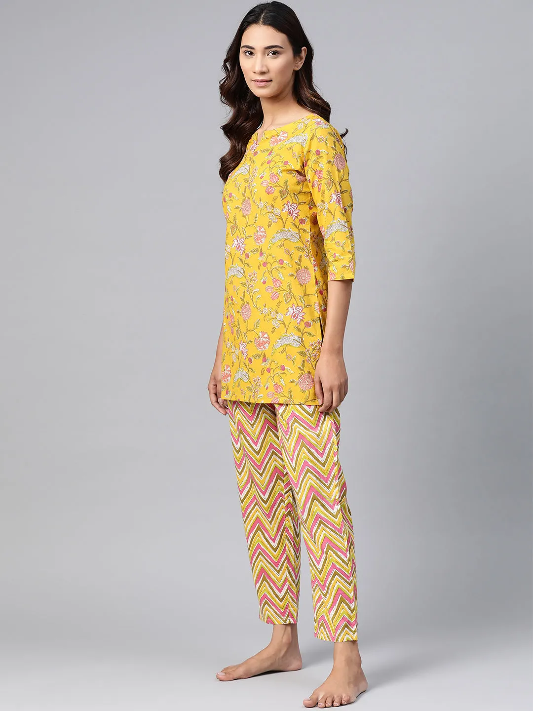 Anubhutee Women Mustard Yellow  Pink Pure Cotton Printed Night suit